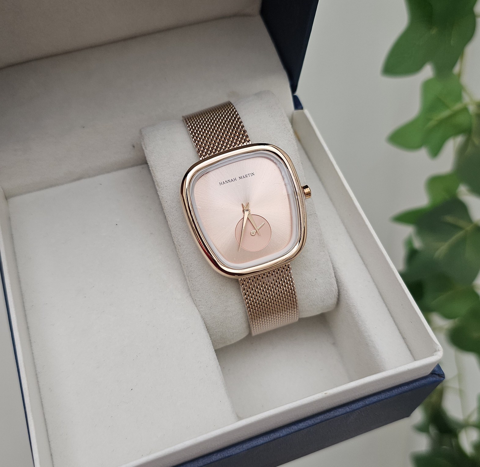 Classic squaval watch image