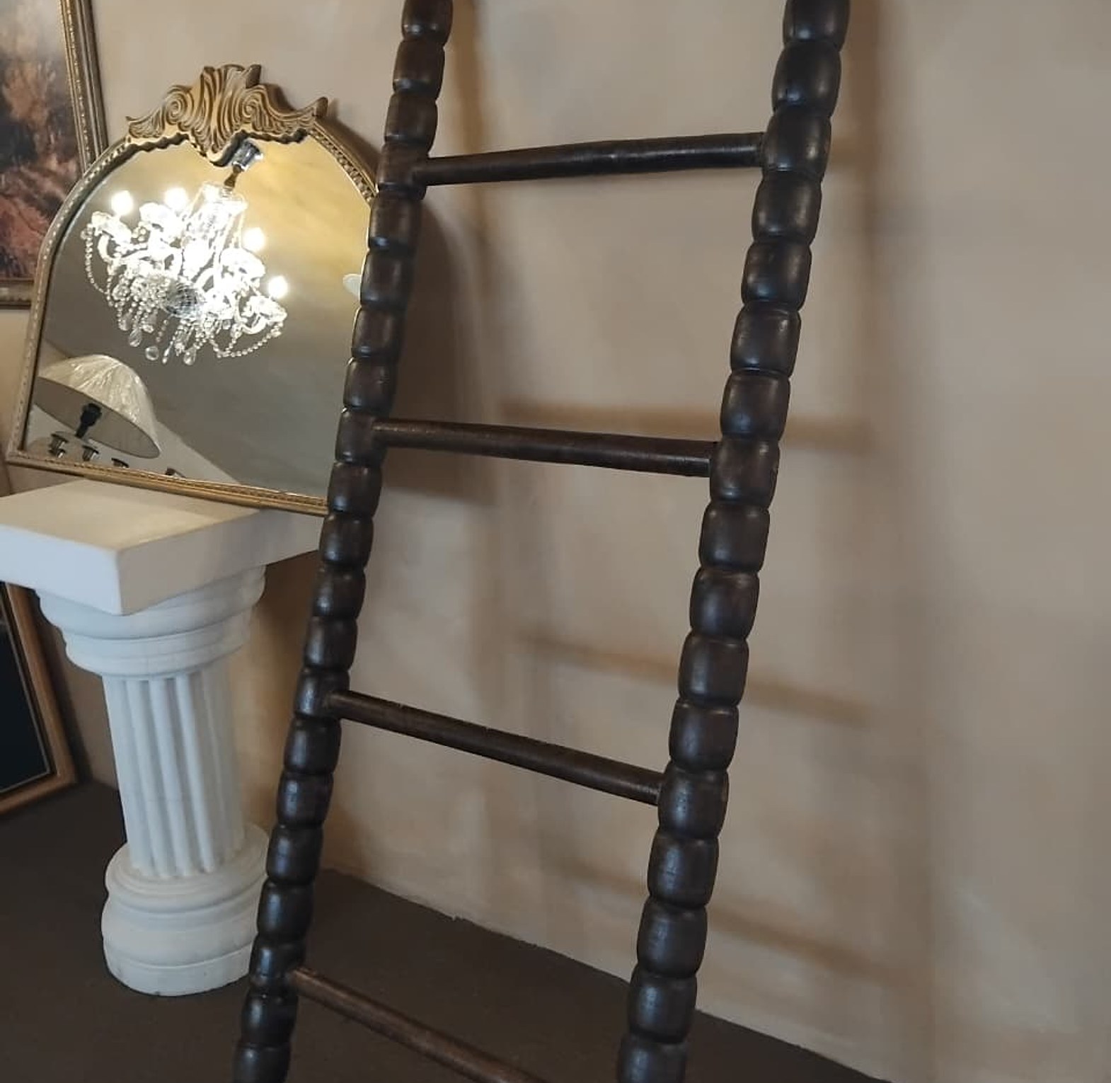 7ft  decorative towel  ladder image