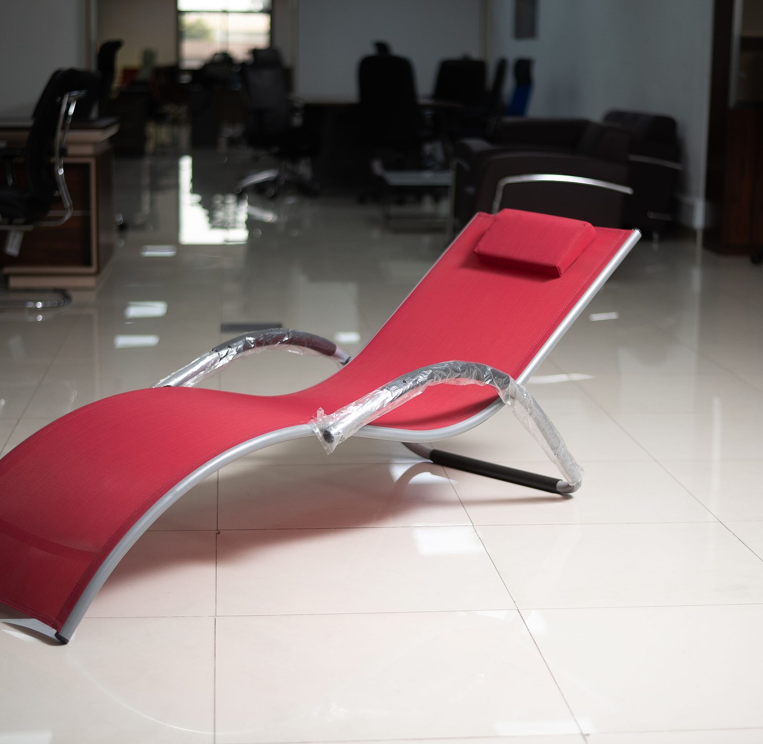 SUN BED 176X63X68 CM CLR  image