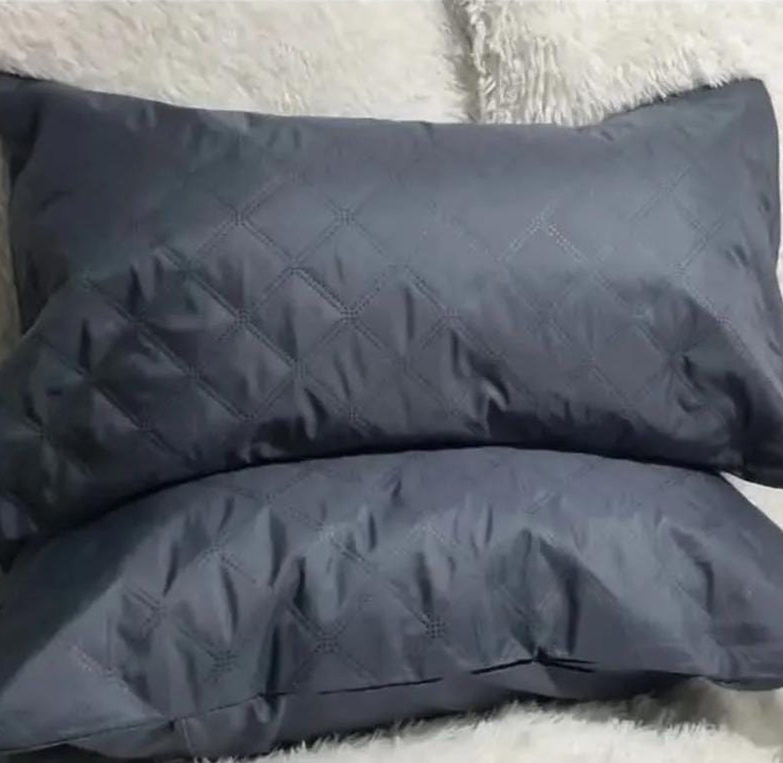 Quilted waterproof Pillow Protector image