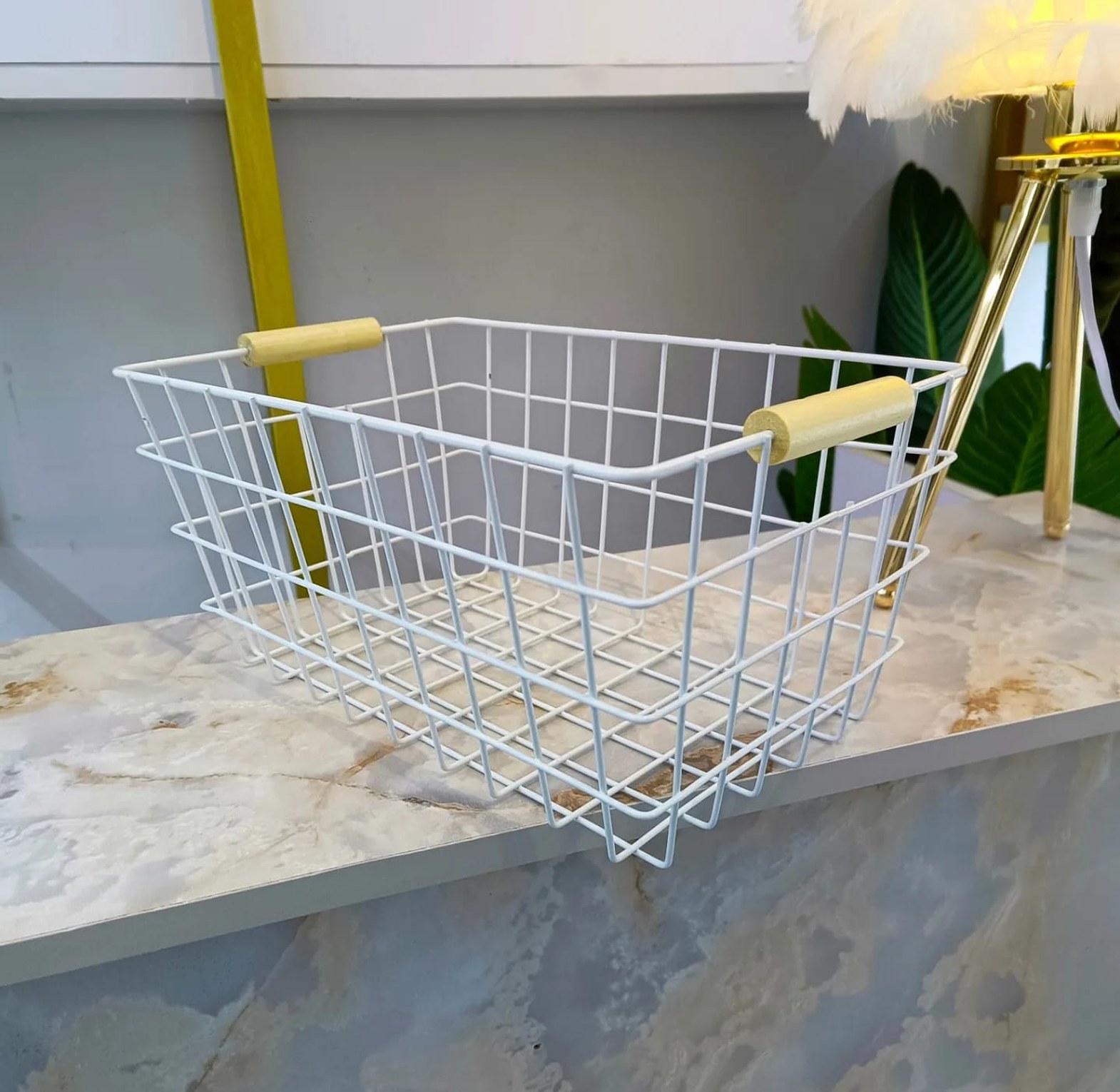Metal Wire Storage Basket With Handle image