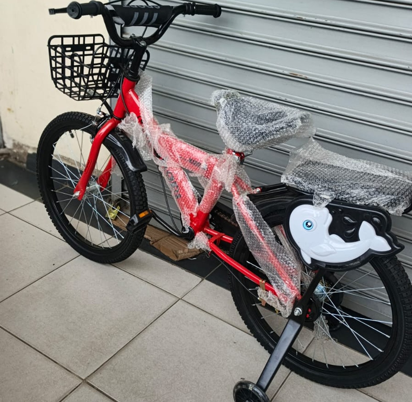 Size 20 Kids Bicycle with Training Wheels, Basket & Padded Seat  For 7yrs to 11yrs image