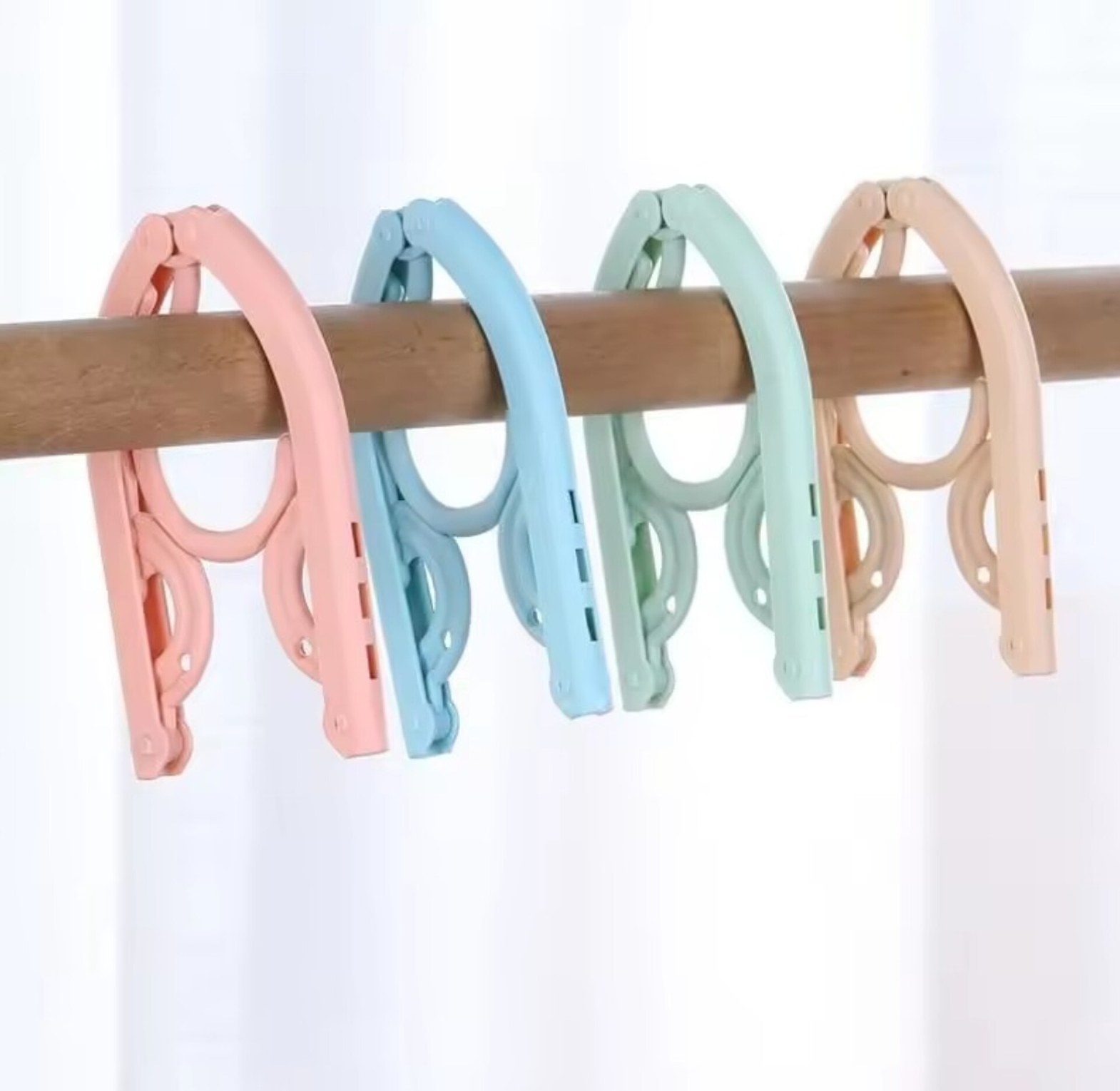 Portable Folding Travel Clothes Hangers Space Saving Non-Slip Wardrobe Organizer Set image