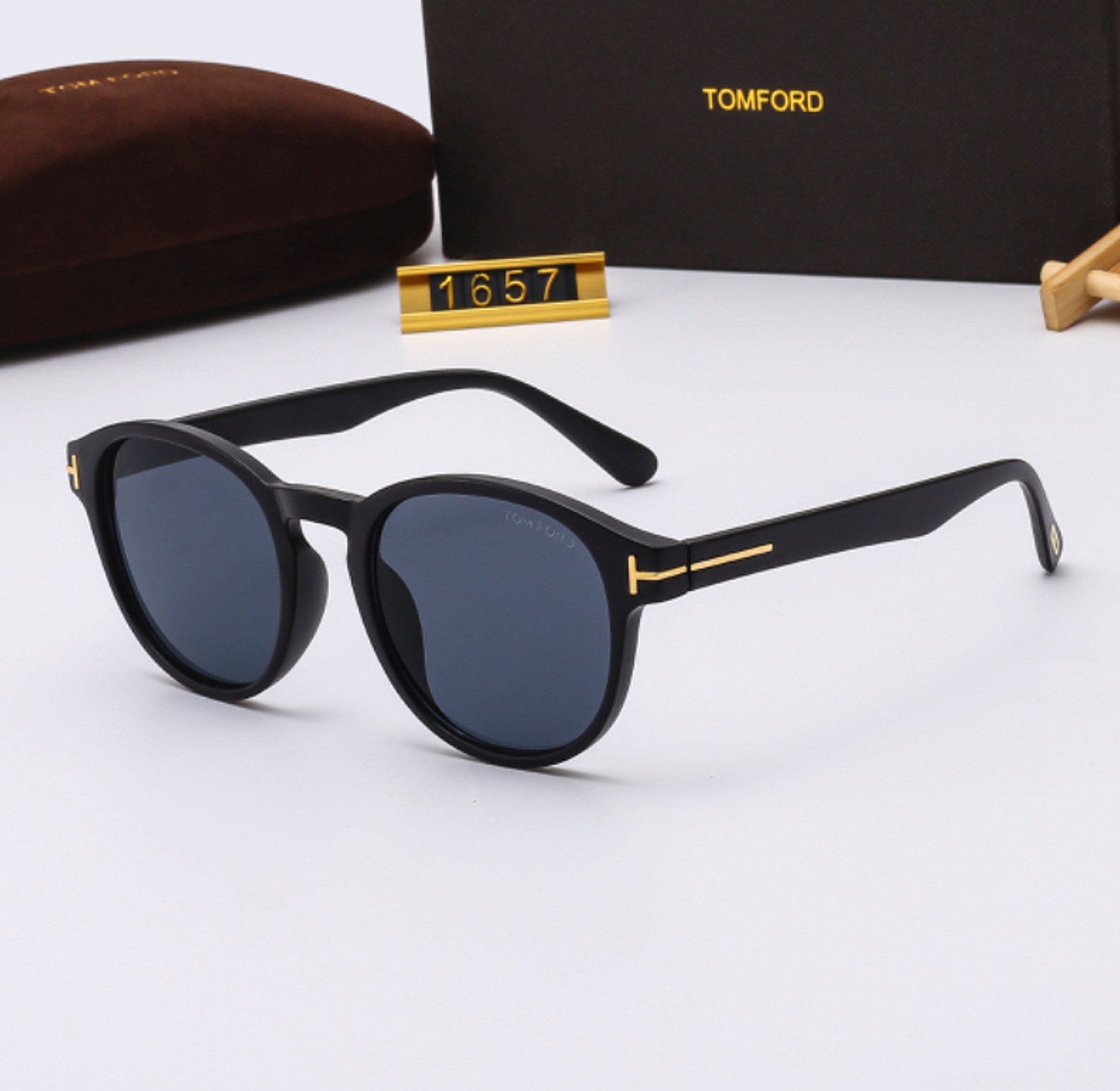 Classic Tom Fords image