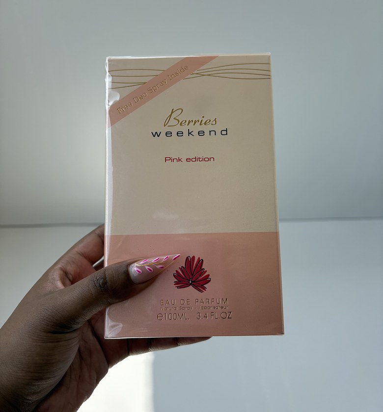 BERRIES WEEKEND (Pink Edition) - Women image