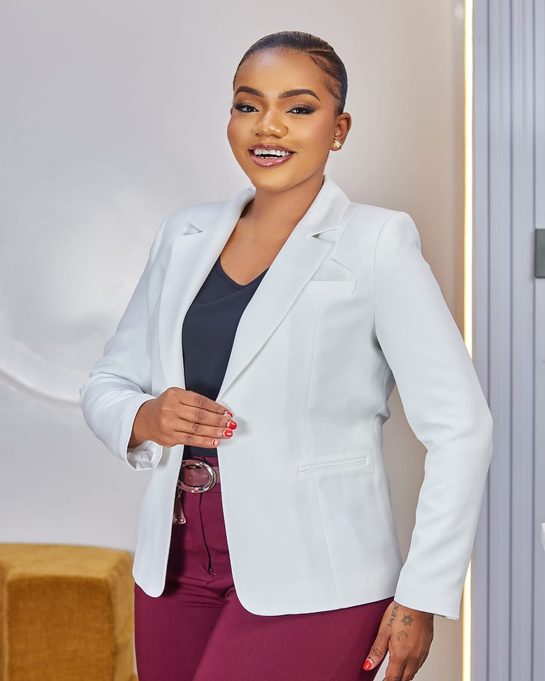 Turkish White Structured Blazer image