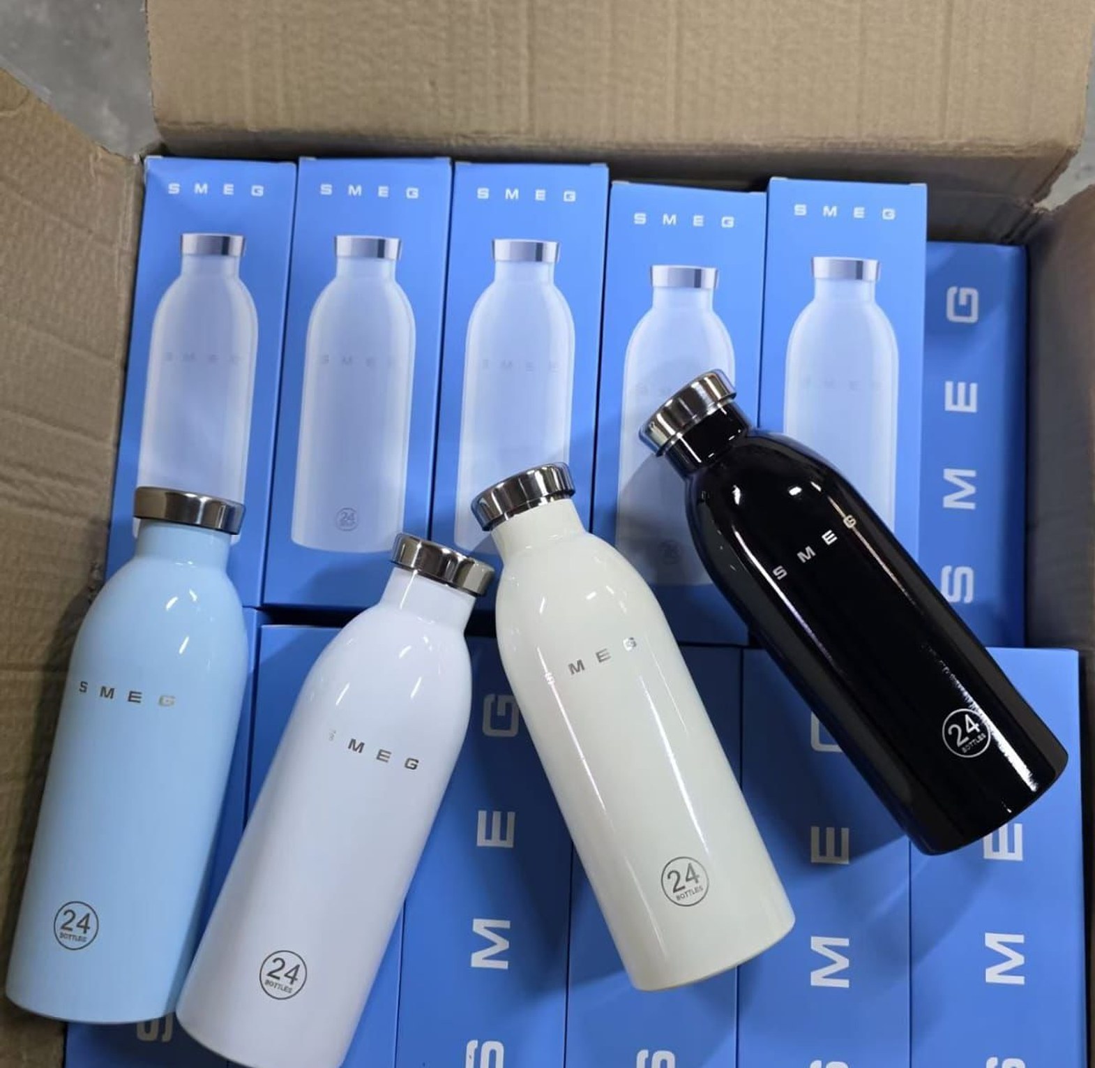 SMEG Insulated Bottle – 500ml Double Wall Leak-Proof Thermal Tumbler image
