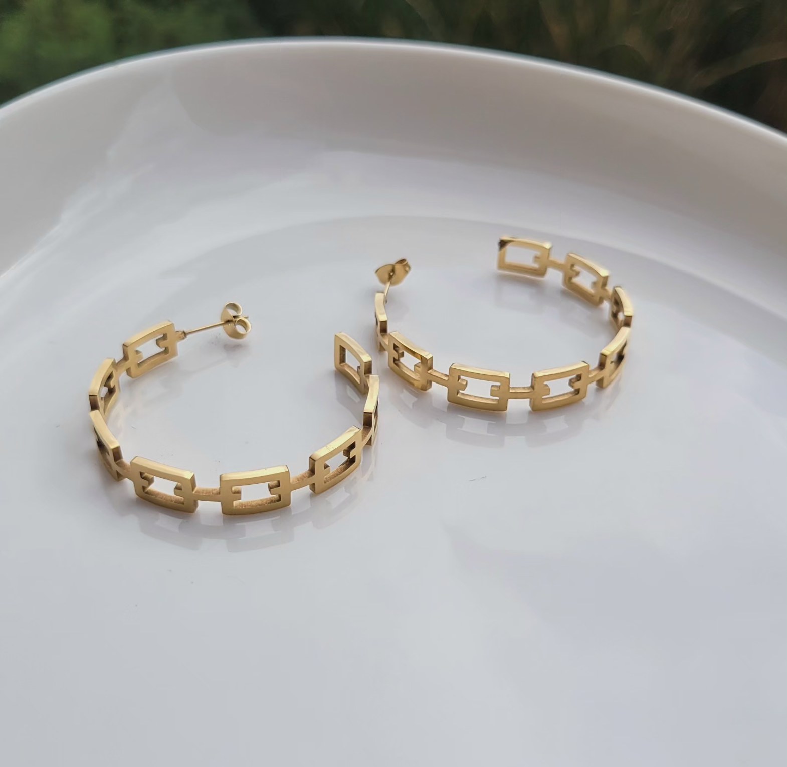 Chain hoop image