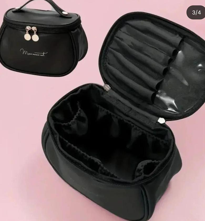 Retro mini cosmetic travel bag image