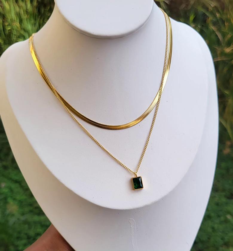 Emerald stone snake chain double image