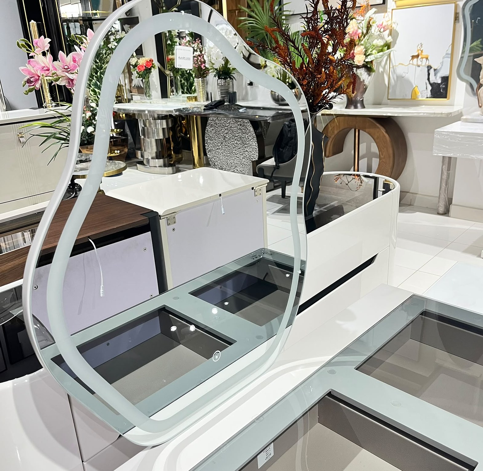 Modern White Dressing Table with Arched Mirror image