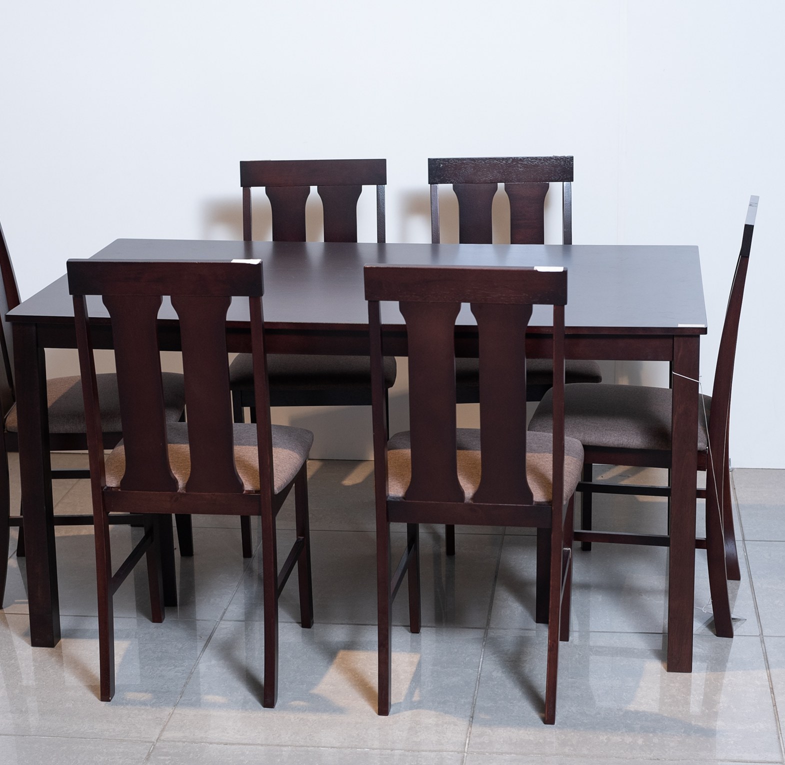 TABLE DINNING + 6 CHAIRS  image