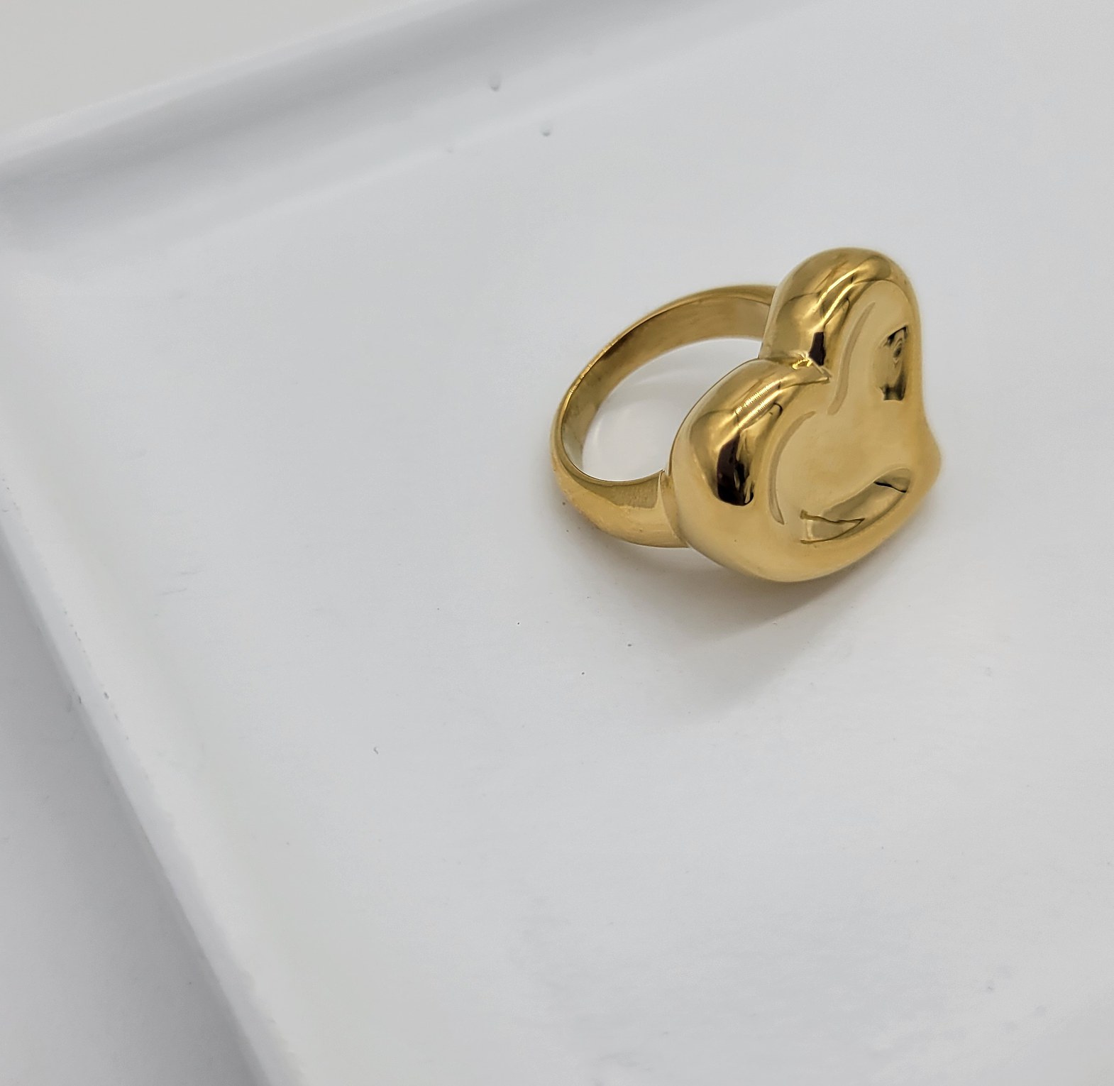 Loveheart chunky ring  image
