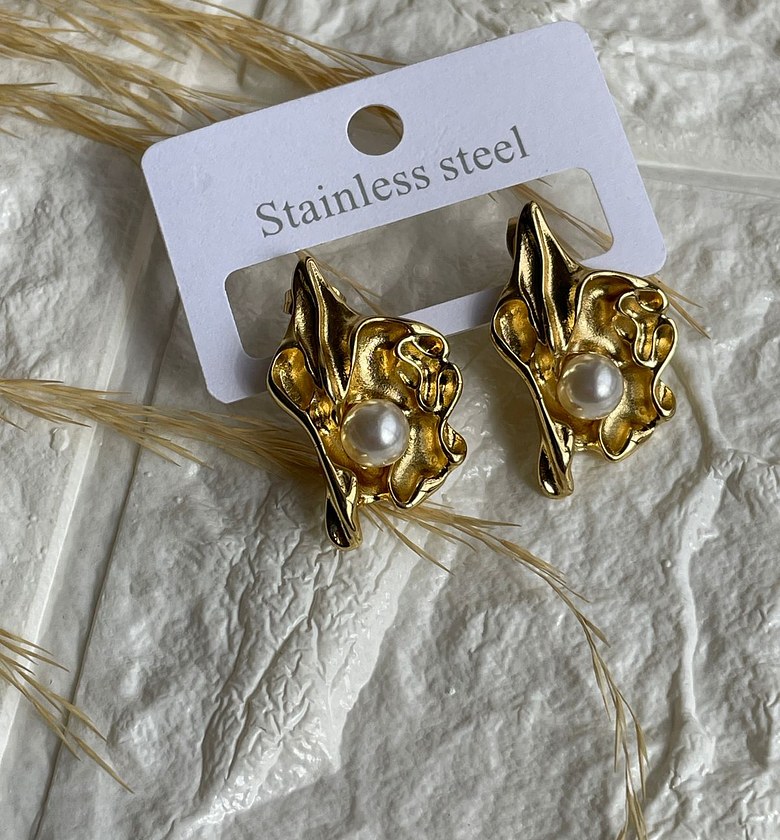 Earrings 04 image