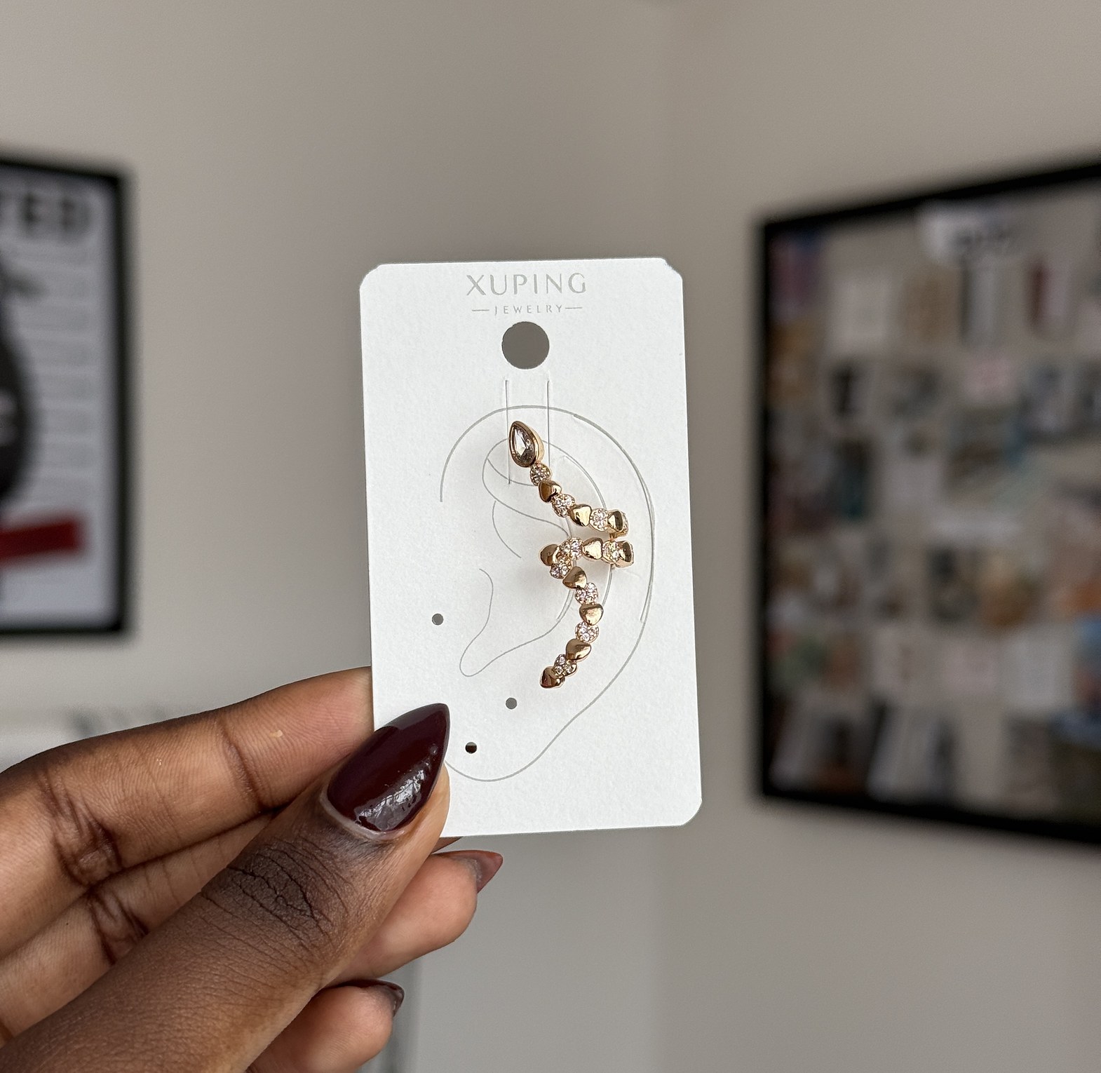 Sparkling Amour Vine Ear cuff image