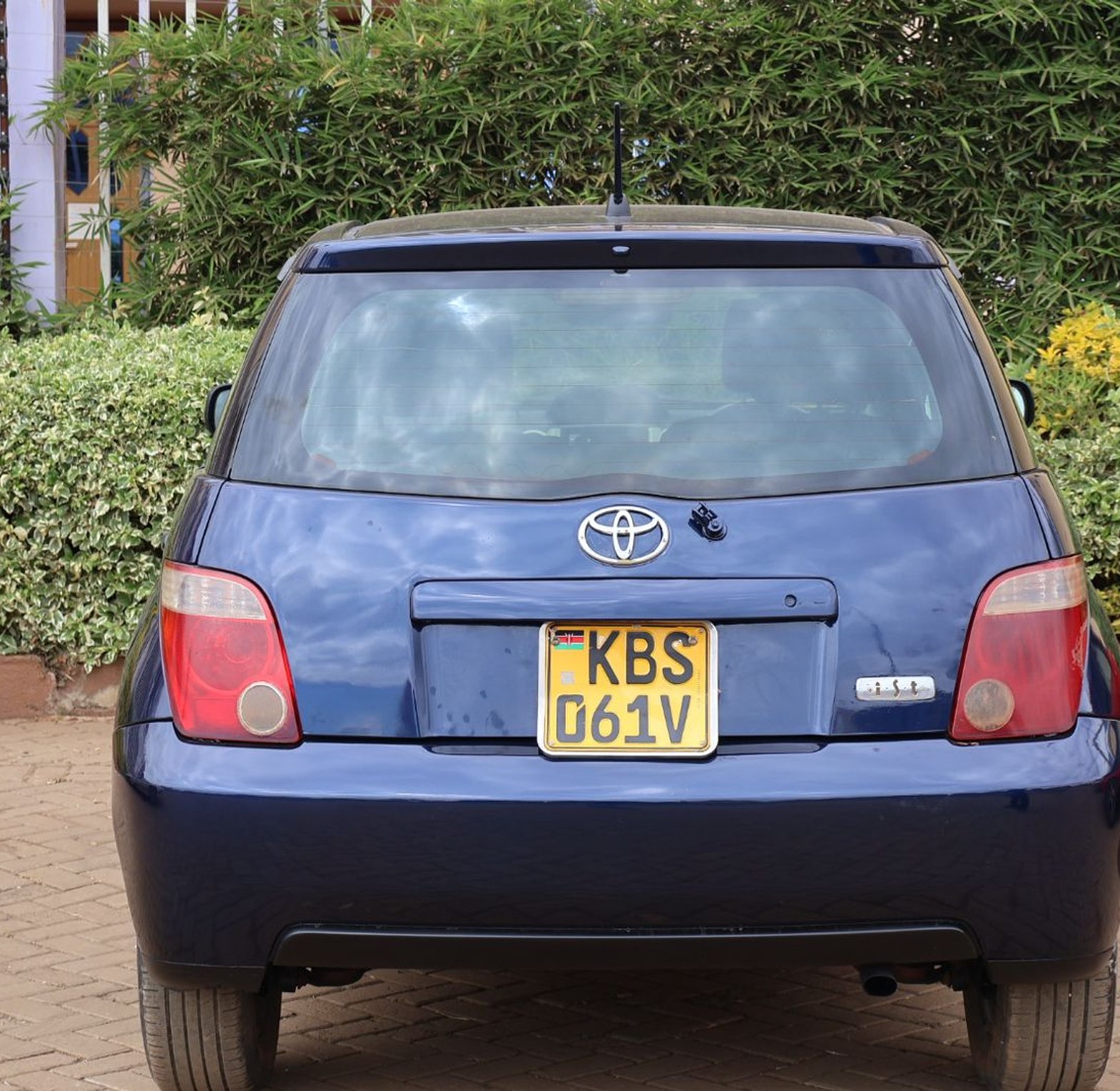 Toyota Ist KBS, YOM  2005 Model, Automatic, Rating 1300cc image