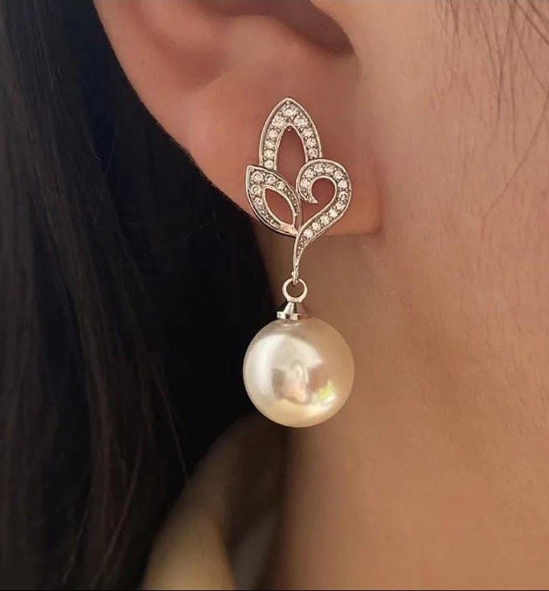 Cubic Zirconia imitation pearl drop earring image