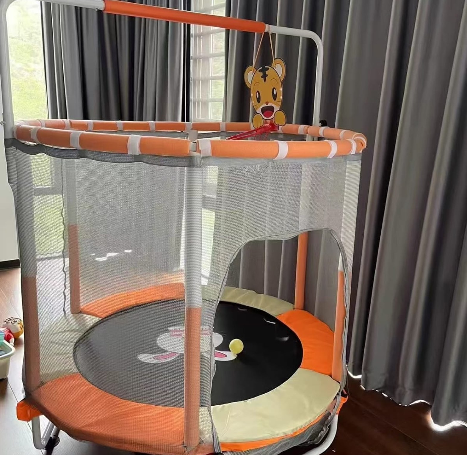 4ft Trampoline. Kids trampoline 4.5ft Children's Indoor Use Trampoline with Protective Net Red image