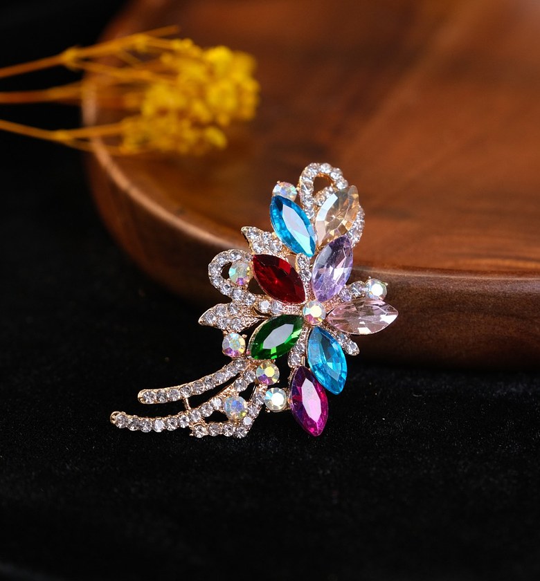 Floral brooch 01 image