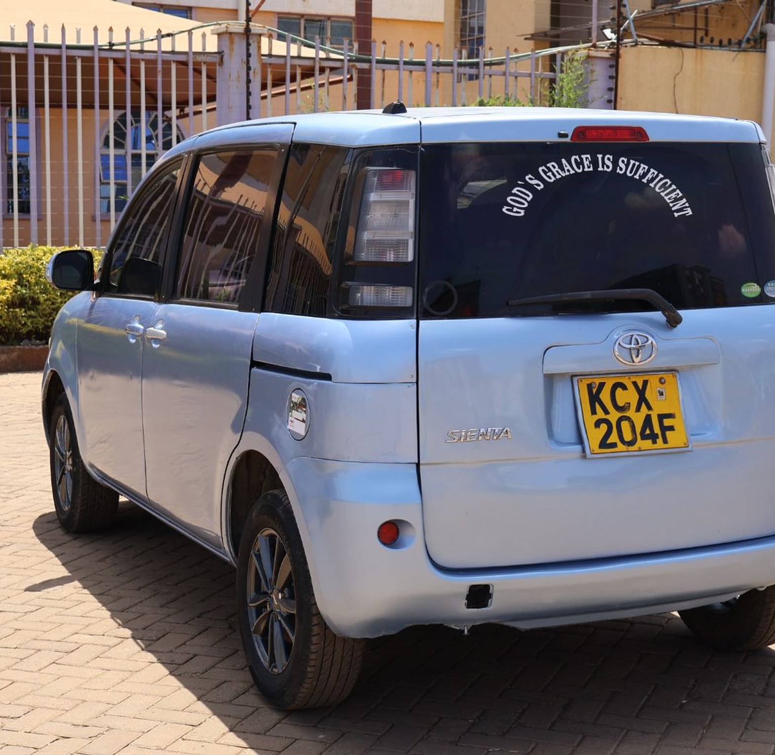 Toyota Sienta KCX, YOM 2012 Model,  Automatic, Rating 1500cc 7 Seater image
