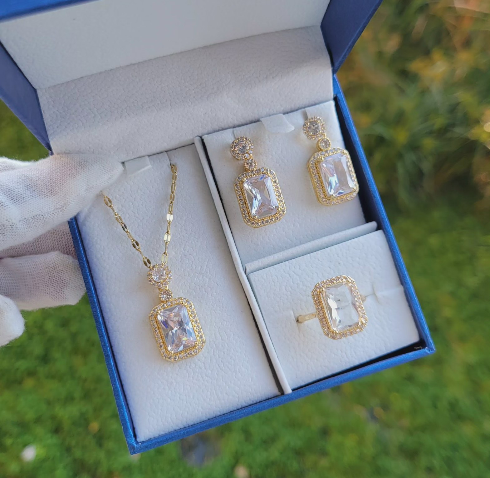 Madea crystal sets image