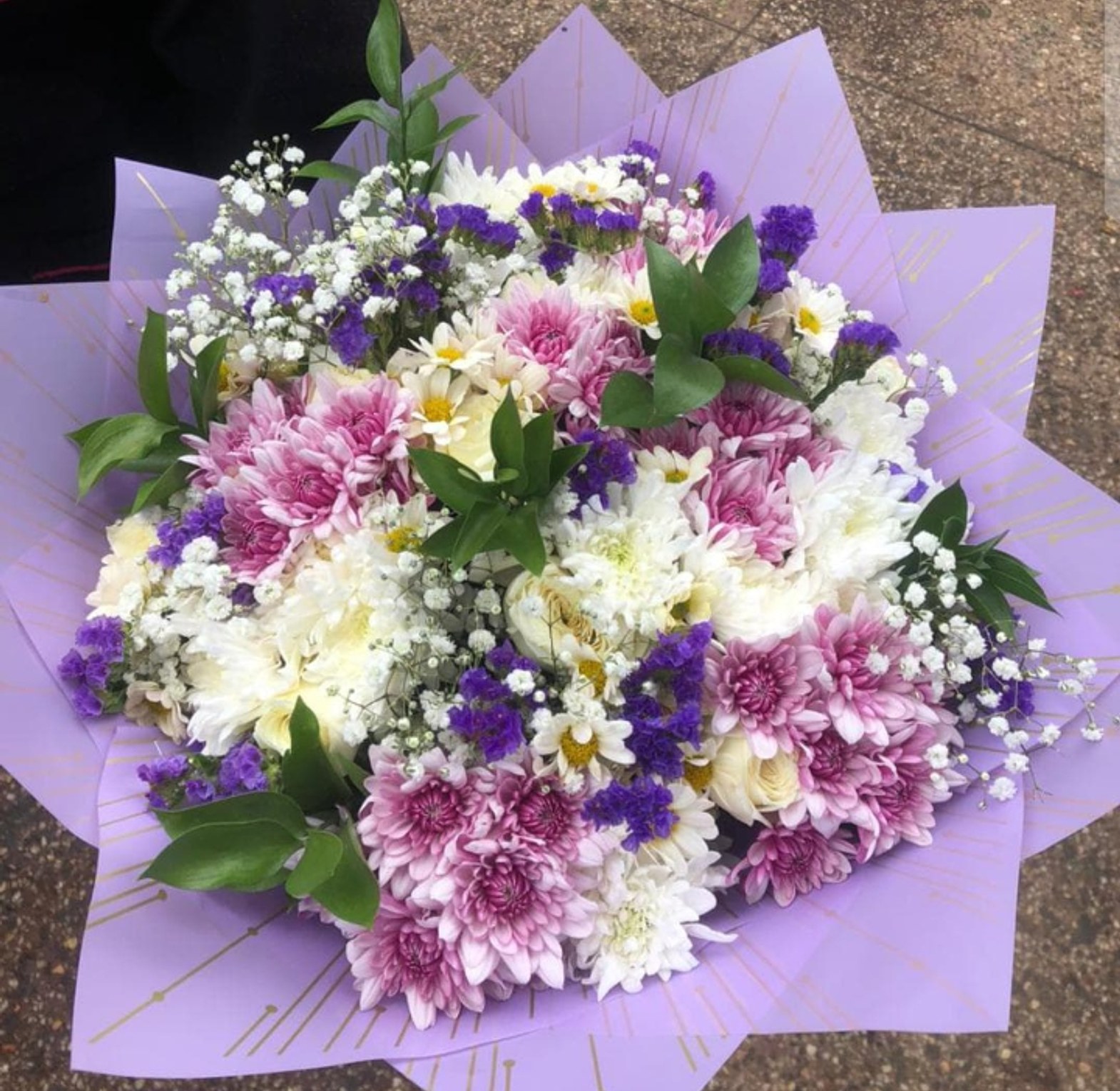 Chrysanthemum & rose flowers loveliness bouquet  image