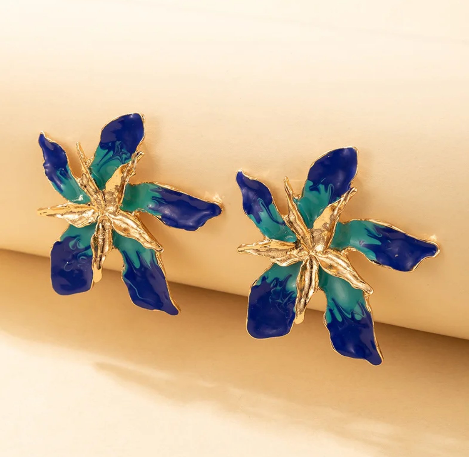 Blue/green 3D flower earrings  image