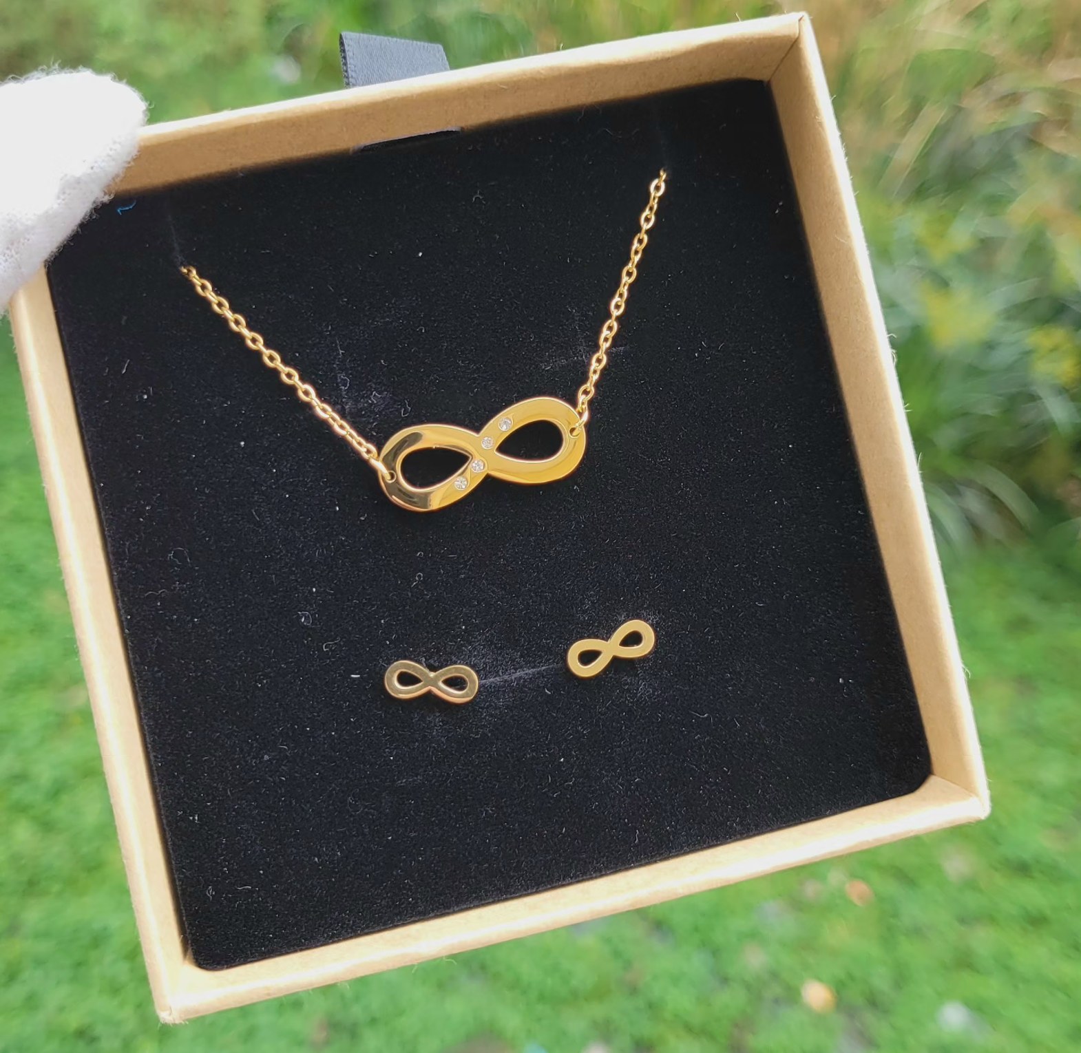 Infinity set  image
