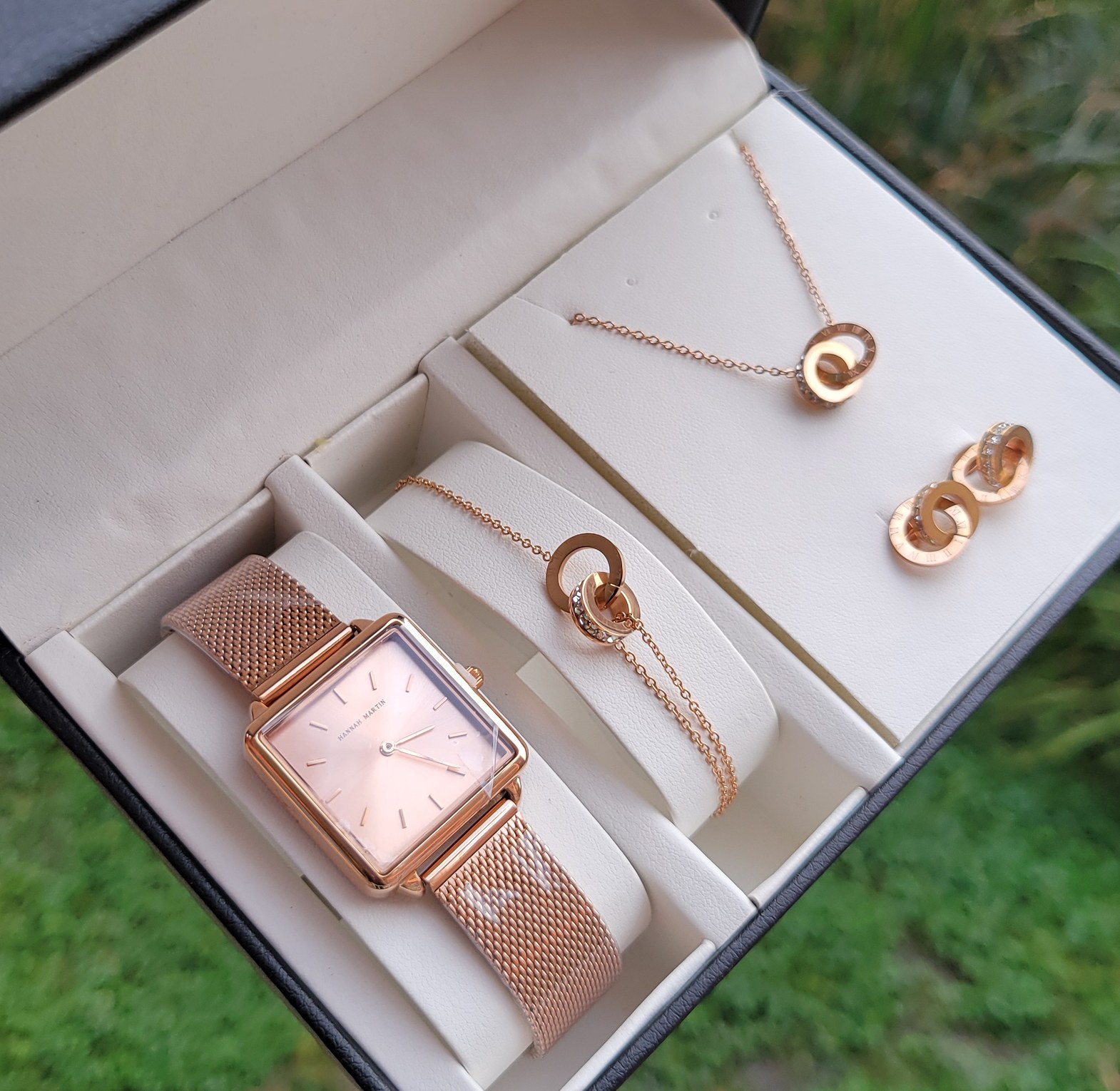 Square HM gift set image
