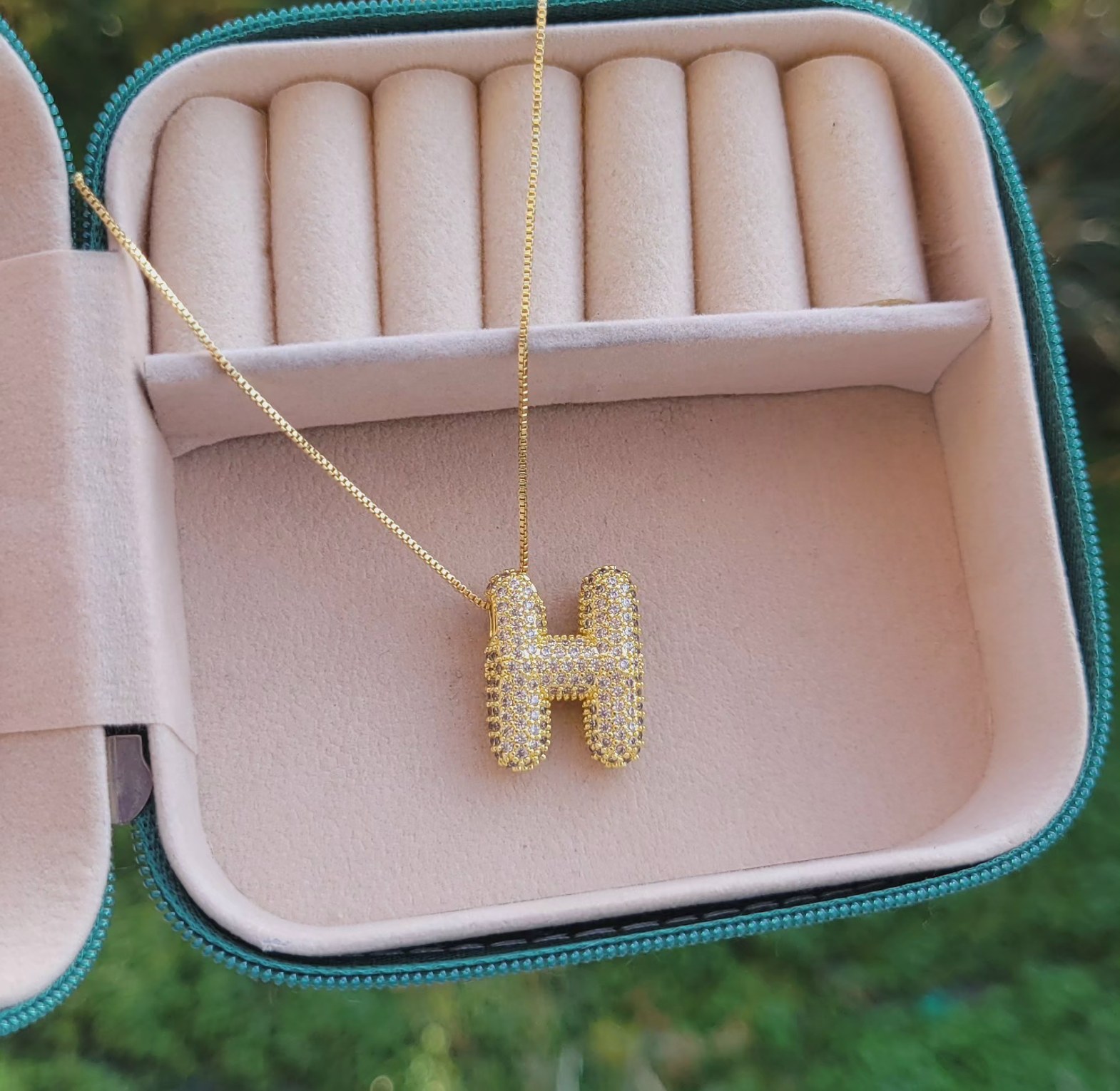 Letter H image