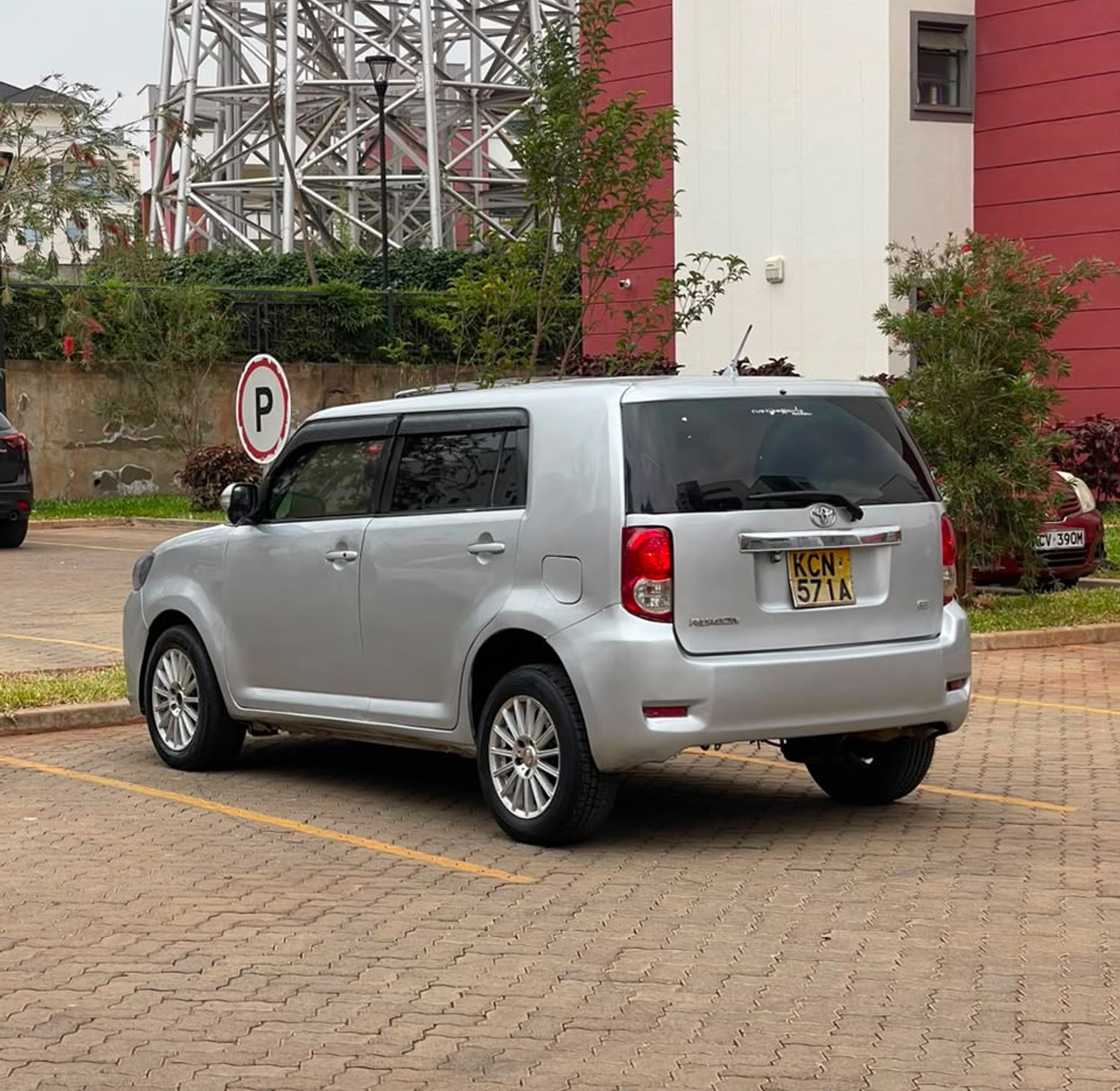 TOYOTA RUMION Asking 780,000 , Rating 1490cc 2010 model Brand New Tyres Android Pioneer Music System image