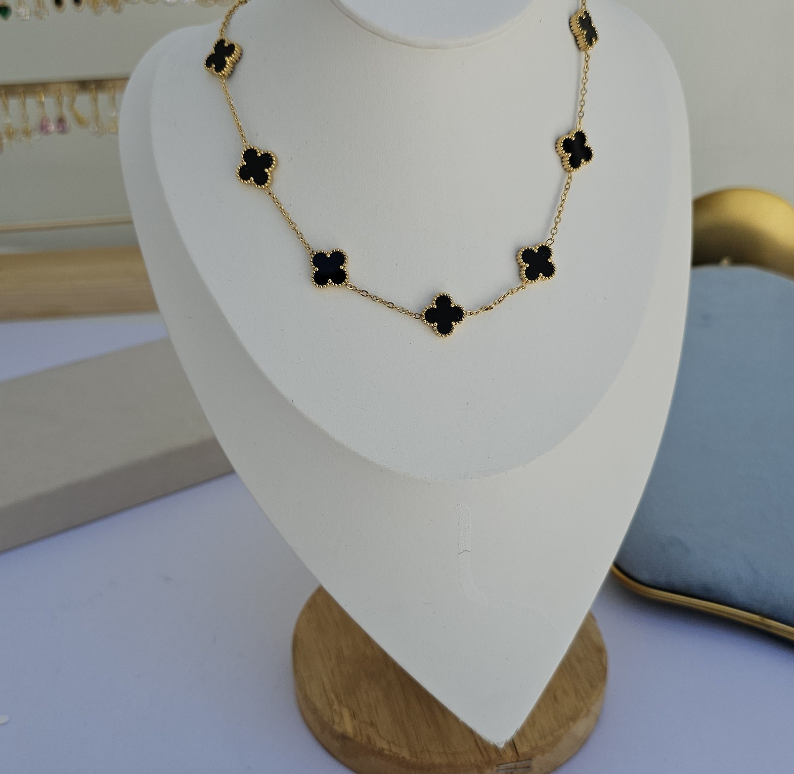 Vancleef necklaces  image