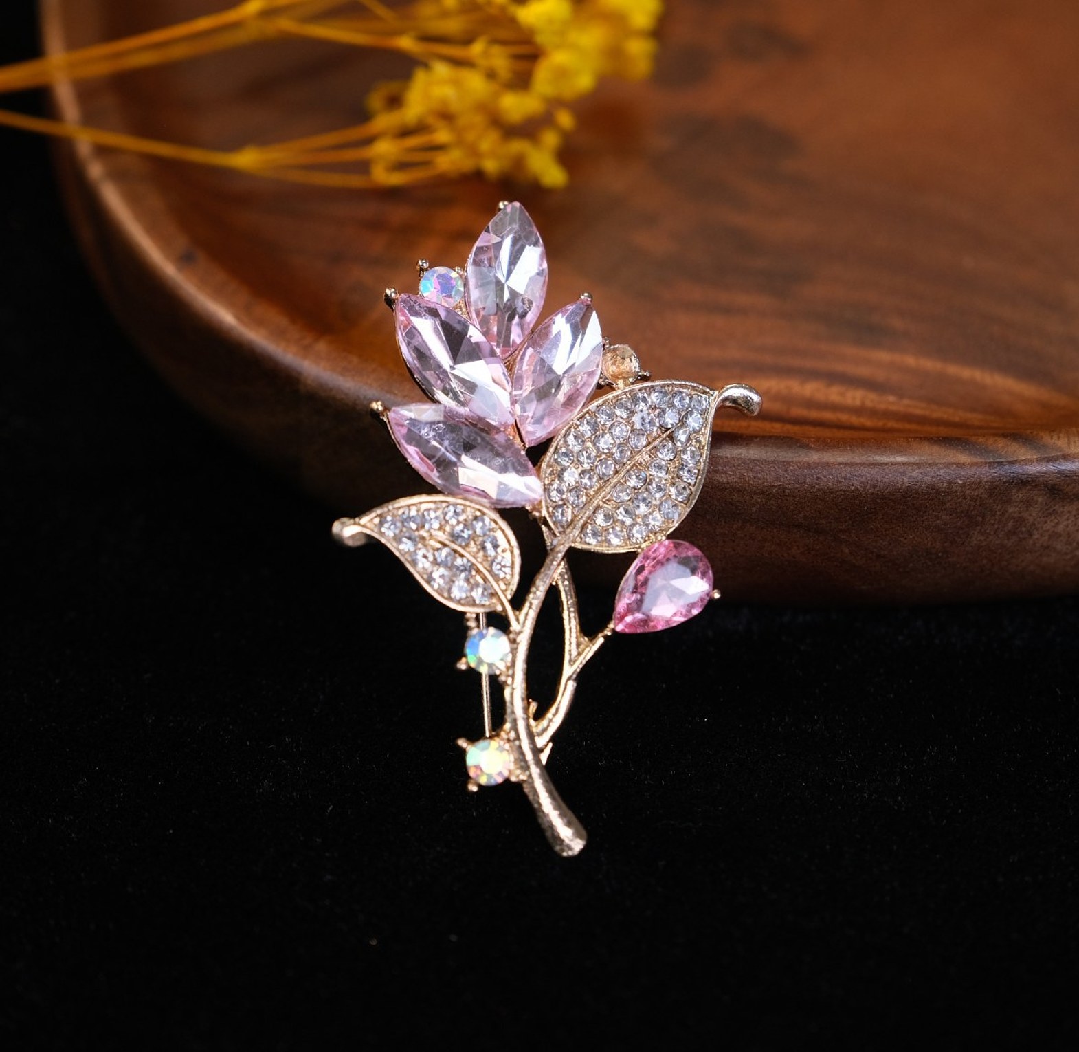 Floral brooch 05 image