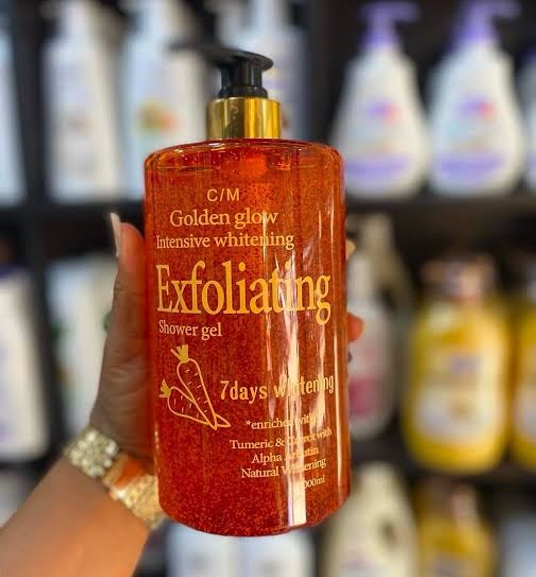 Golden glow exfoliating shower gel  image