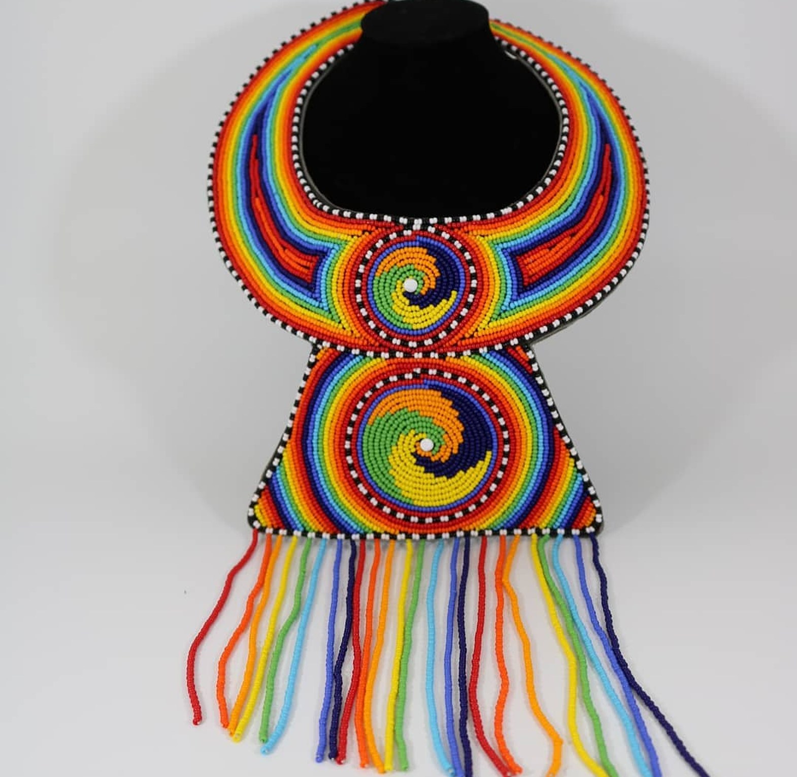Queendom Neckpiece image