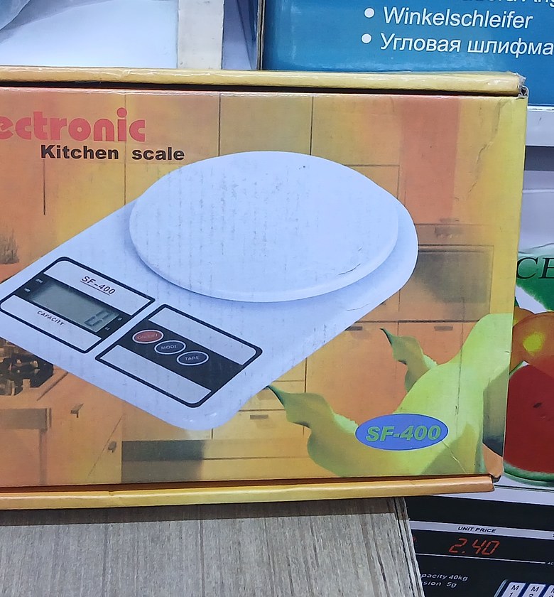 Digital kitchen scale image