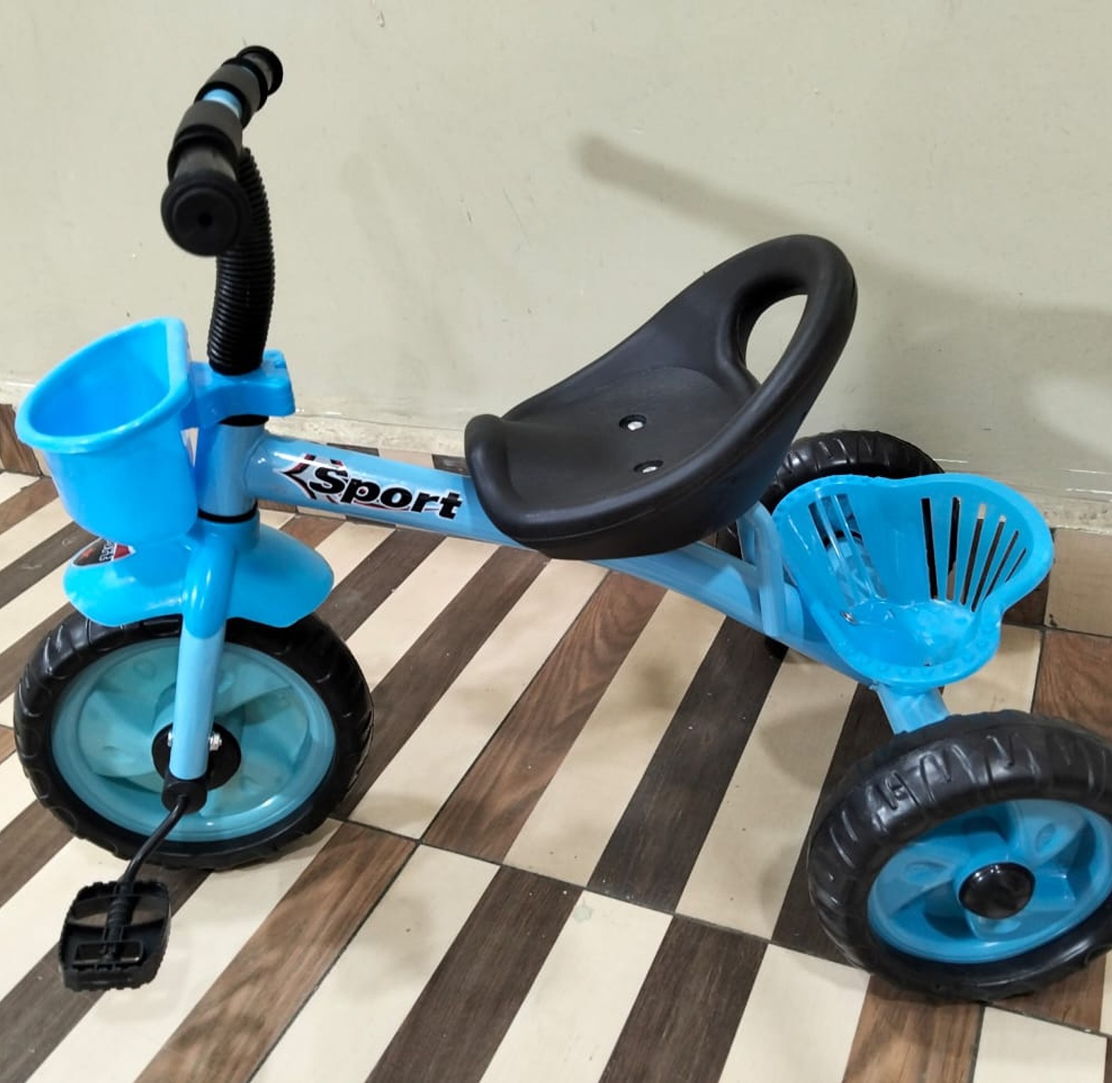 Kids Tricycle Age 1-4yrs image