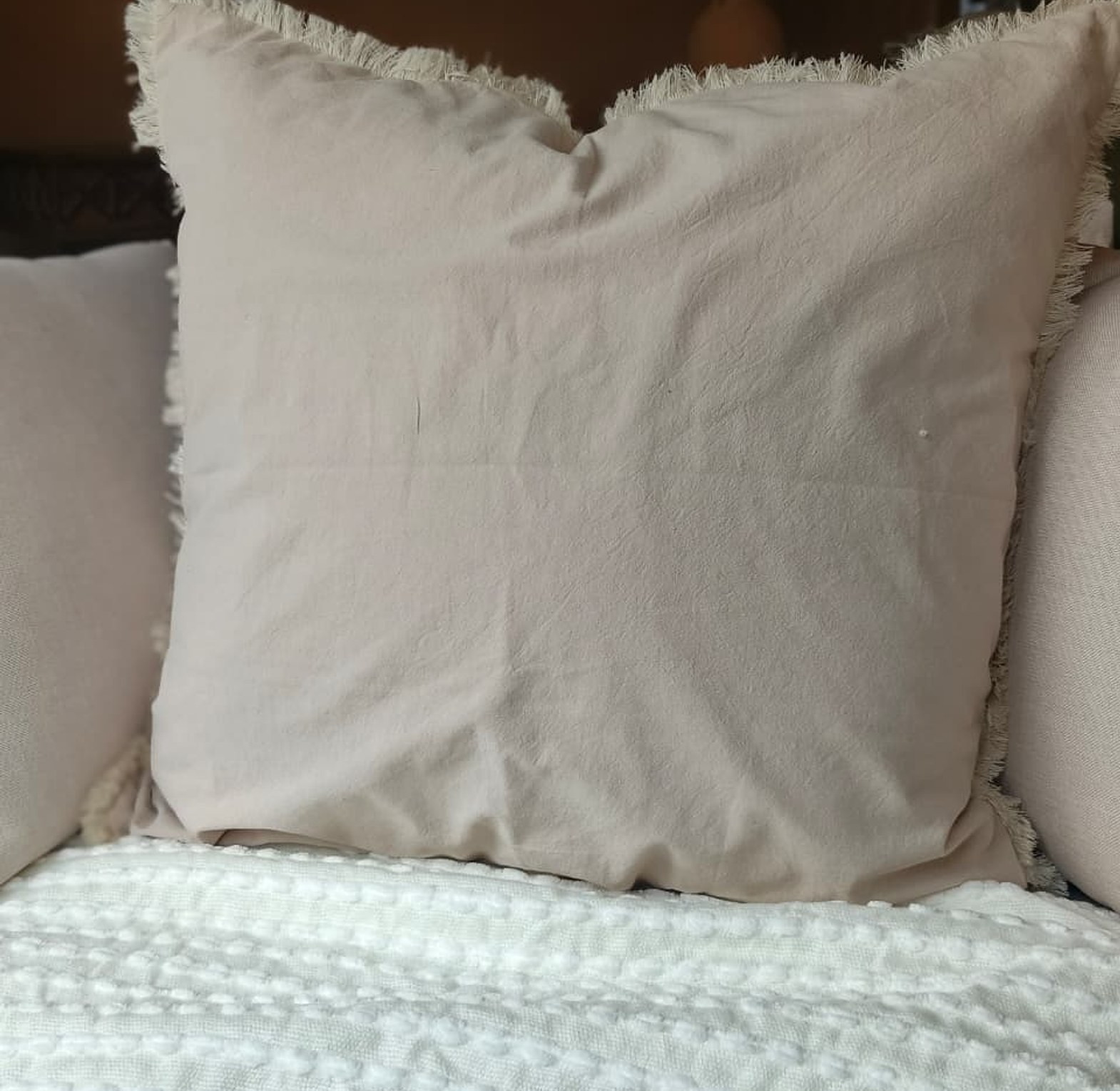 Linen ruffle pillows 60*60 image