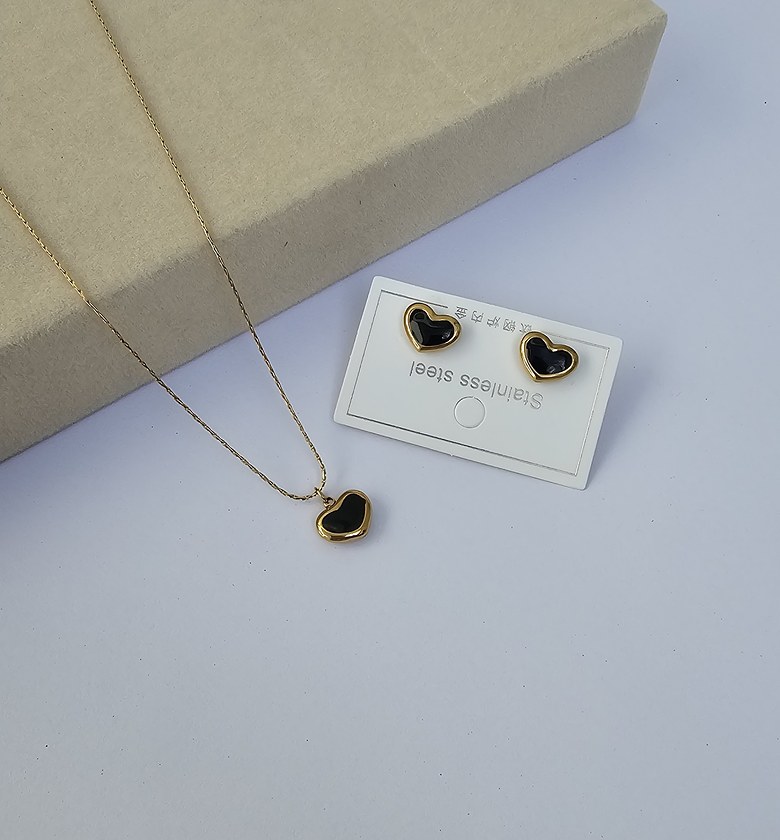 Lovisa image