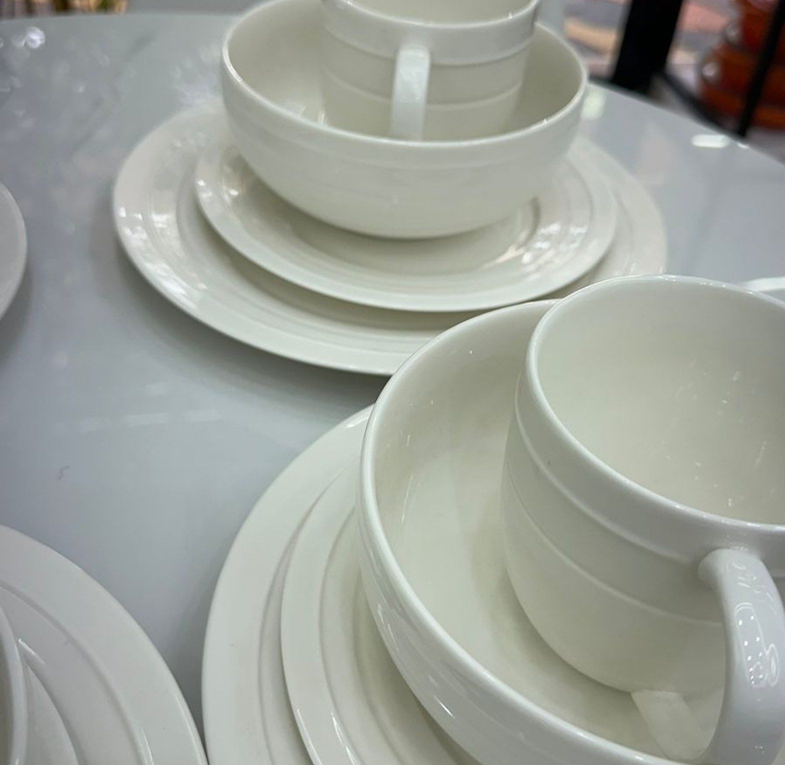 16-Piece Elegant Dinner Set image