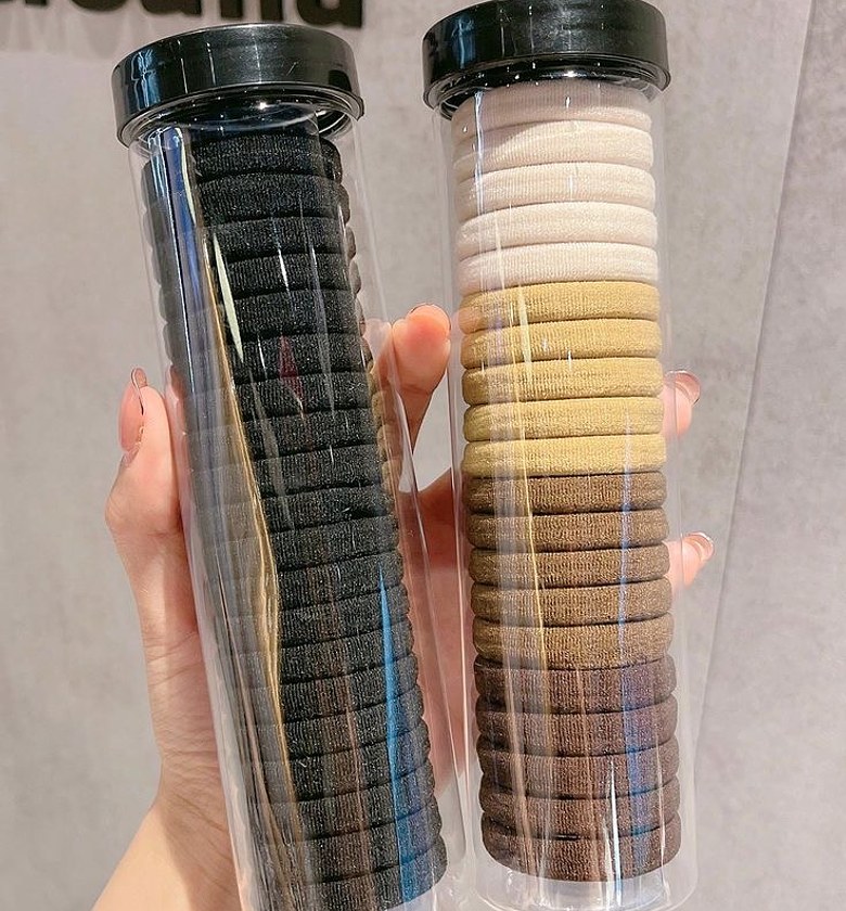 Elastic durable hair ties  image