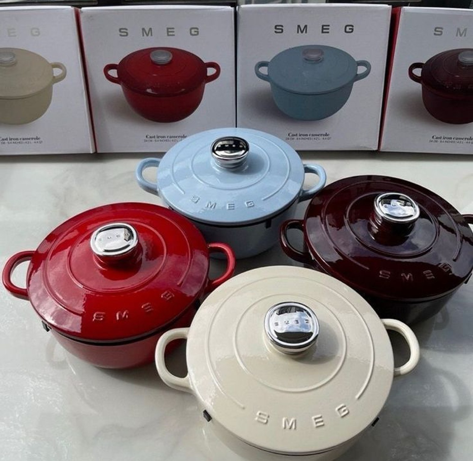 SMEG 24cm Cast Iron Casserole Pot (4.2L) image