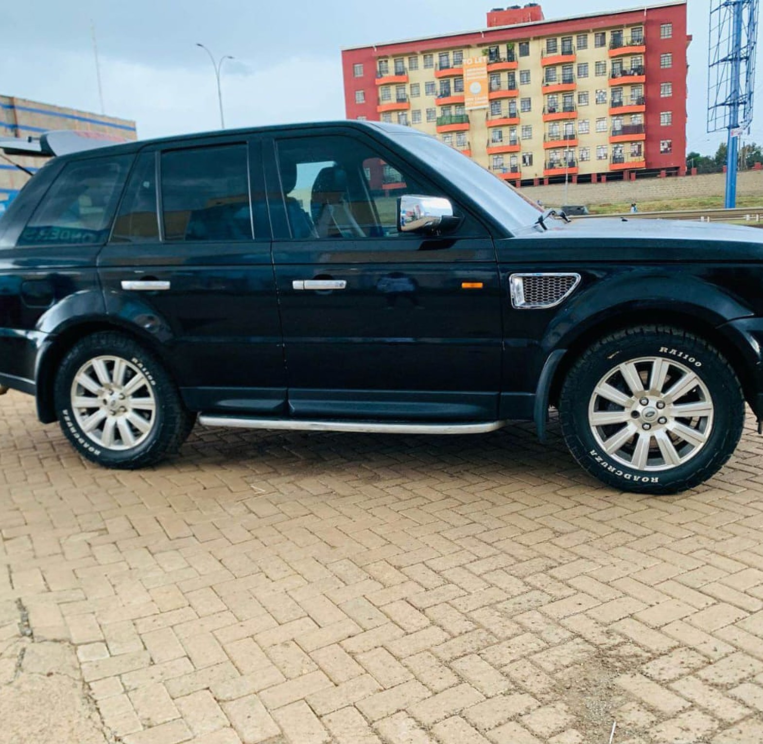 RANGE ROVER SPORT HSE KCB,ORIGINAL PAINT, YEAR 2008 image