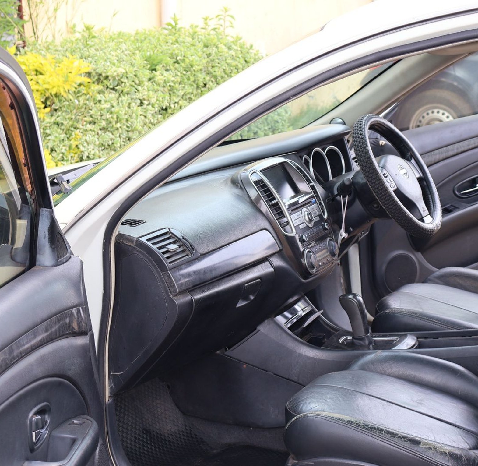  Nissan Bluebird KCR, YOM 2012 Model,  Automatic, Rating 2000cc image
