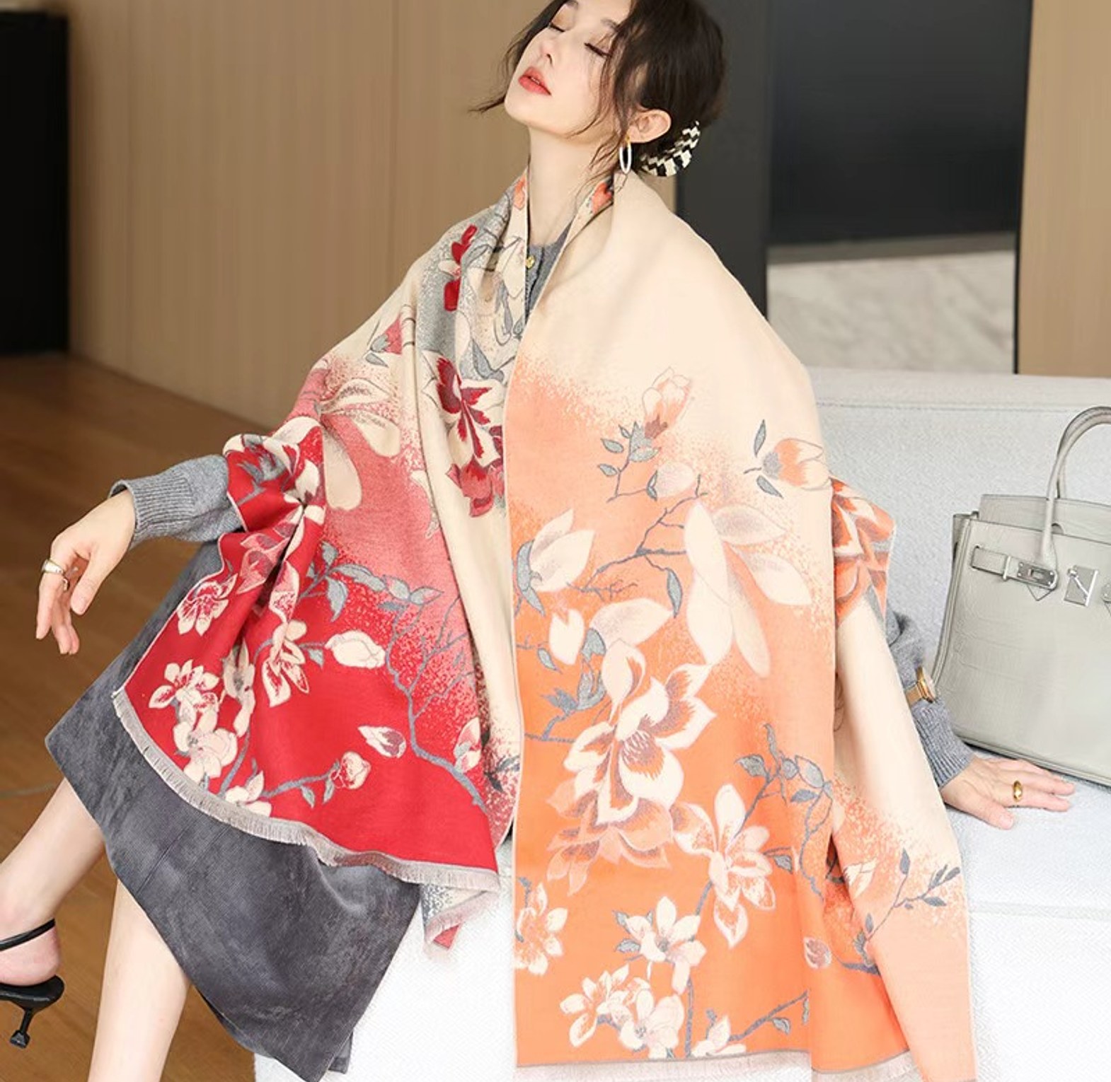 Cashmere scarves image