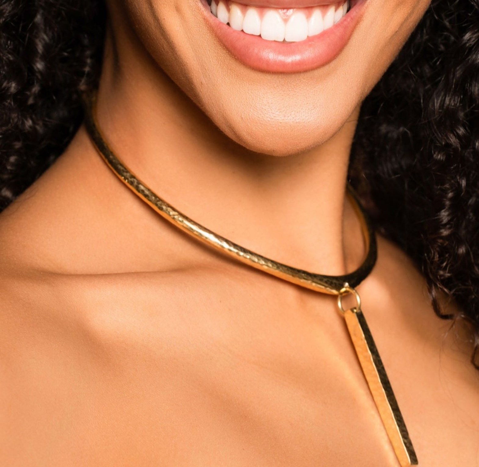 Kamari Brass Chocker image