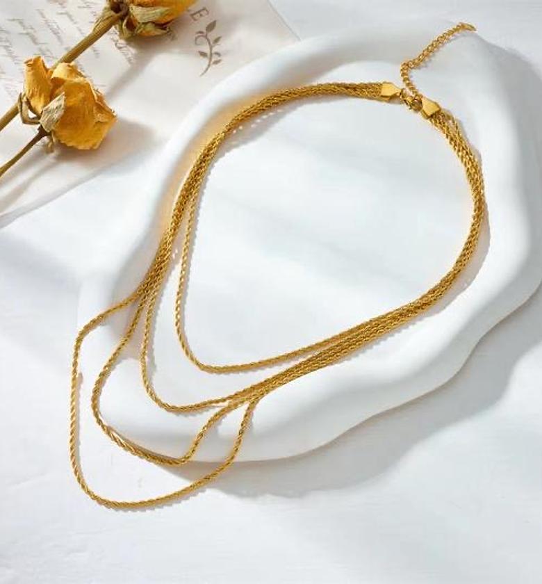 Simple Twisted Necklace  image