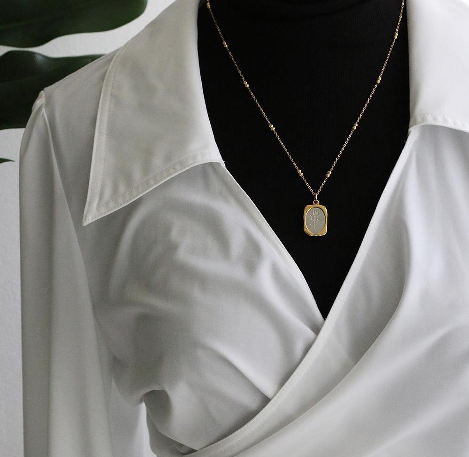 Rose necklace 4 image