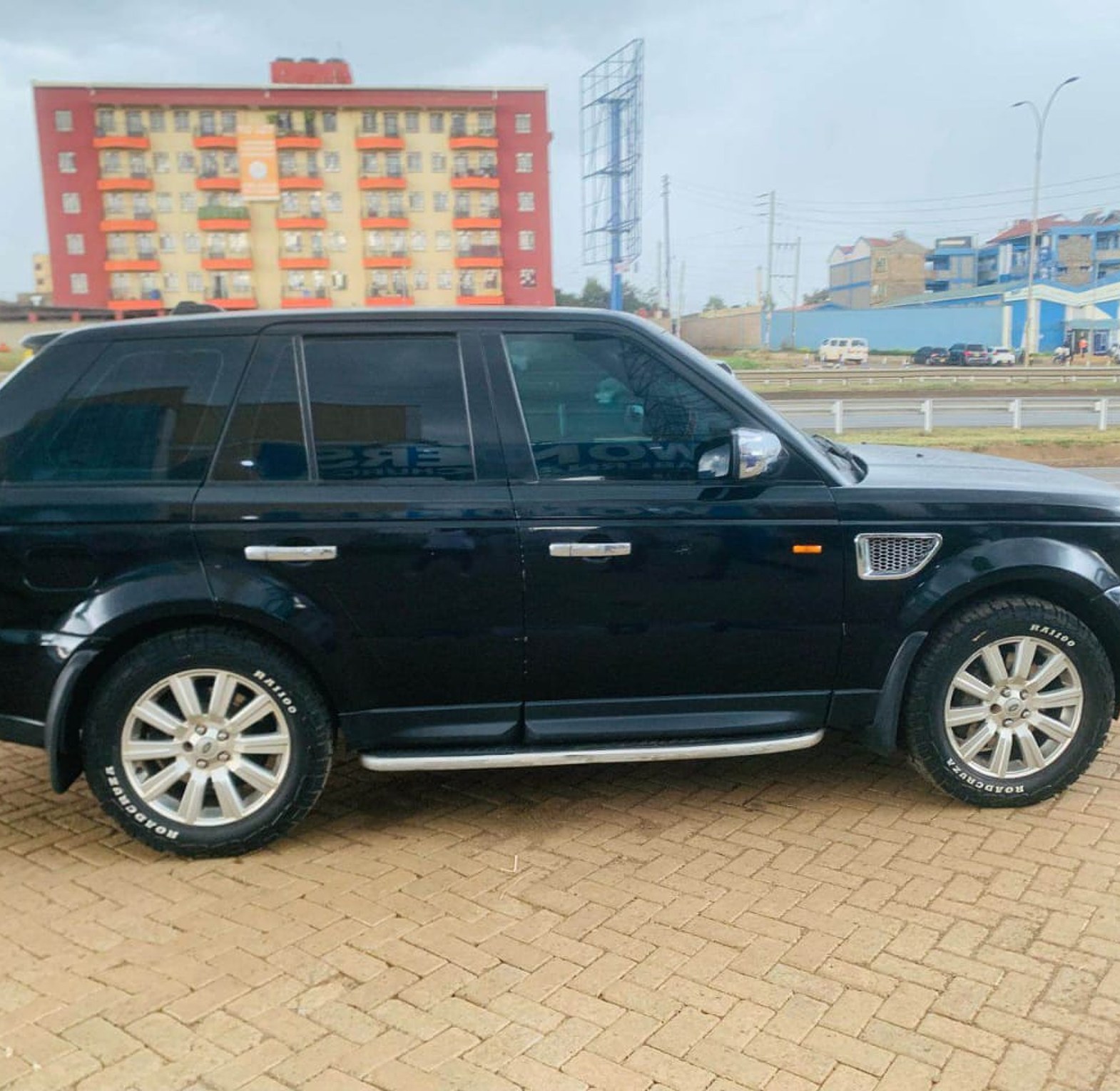 RANGE ROVER SPORT HSE KCB,ORIGINAL PAINT, YEAR 2008 image
