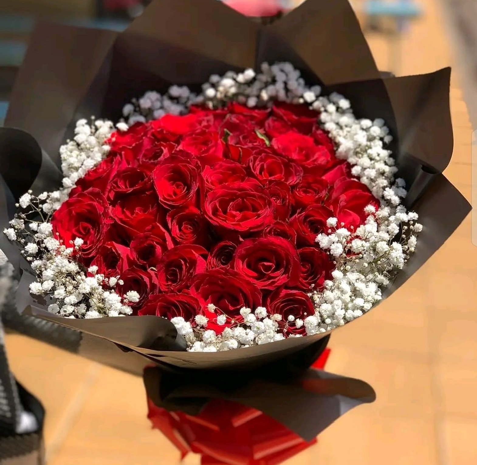 Premium Red Roses 40 stems image